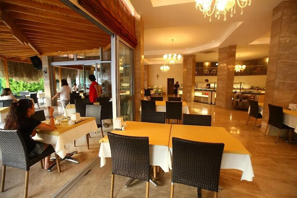 Merriment Hotel Oludeniz 2*,
