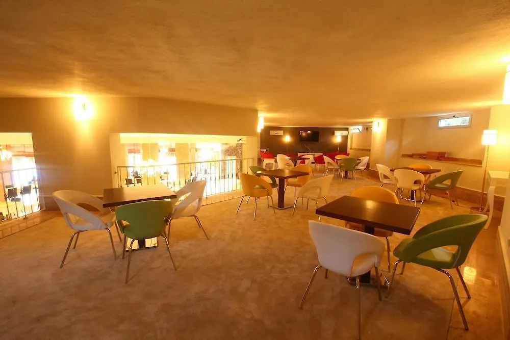 Merriment Hotel Oludeniz