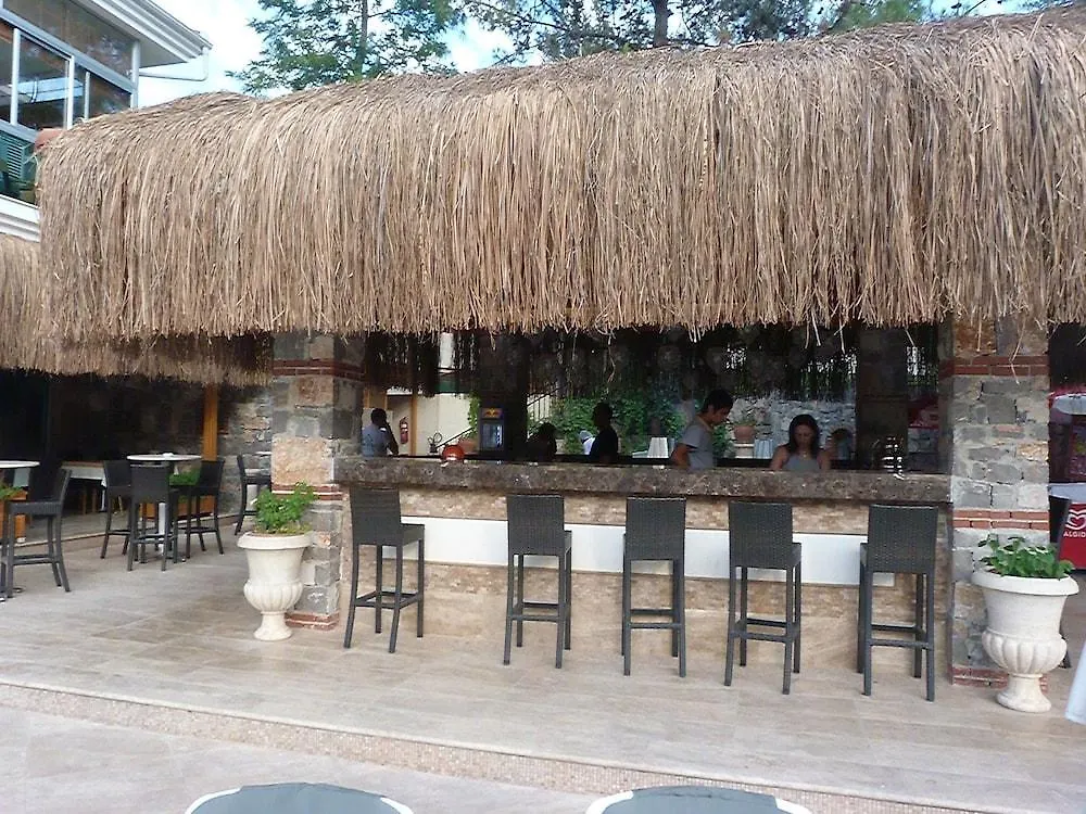 Merriment Hotel Oludeniz